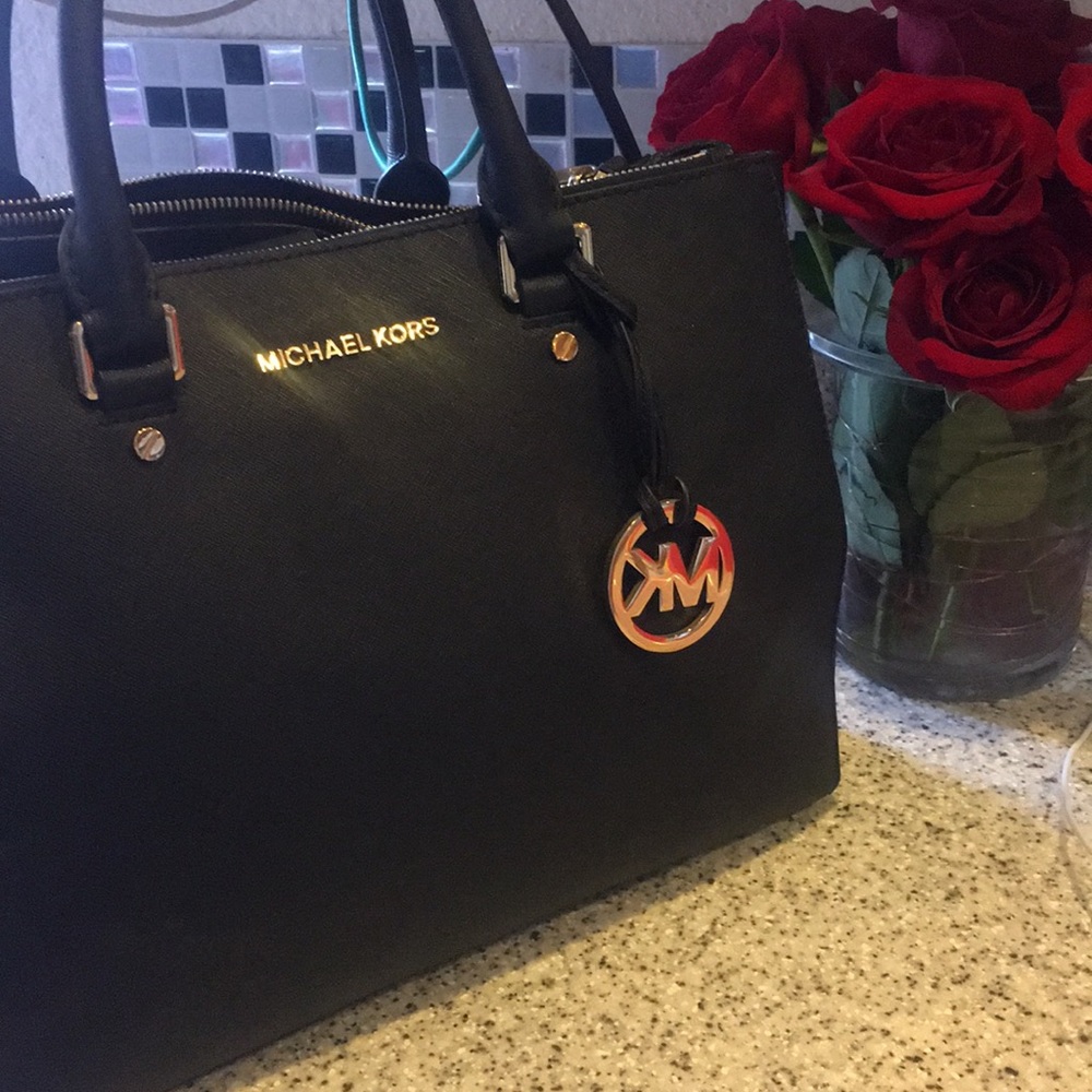Black leather mk purse